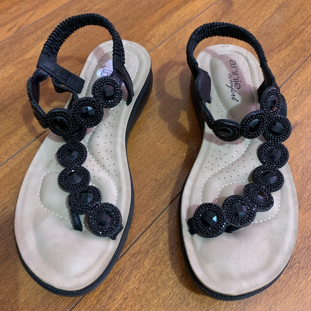 Ross Sandals with Black Gemstones, cushion for comfort, size 7
